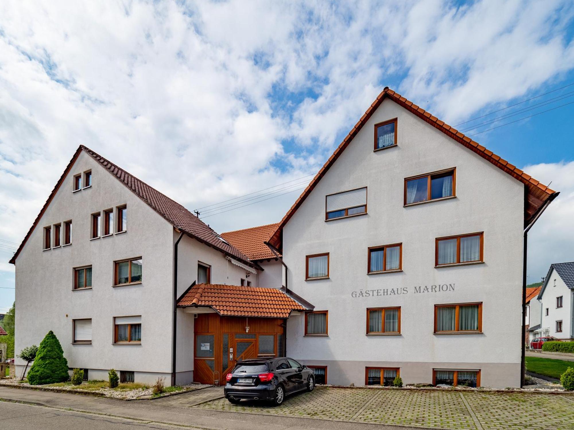 Gaestehaus Marion Dettingen an der Erms Εξωτερικό φωτογραφία